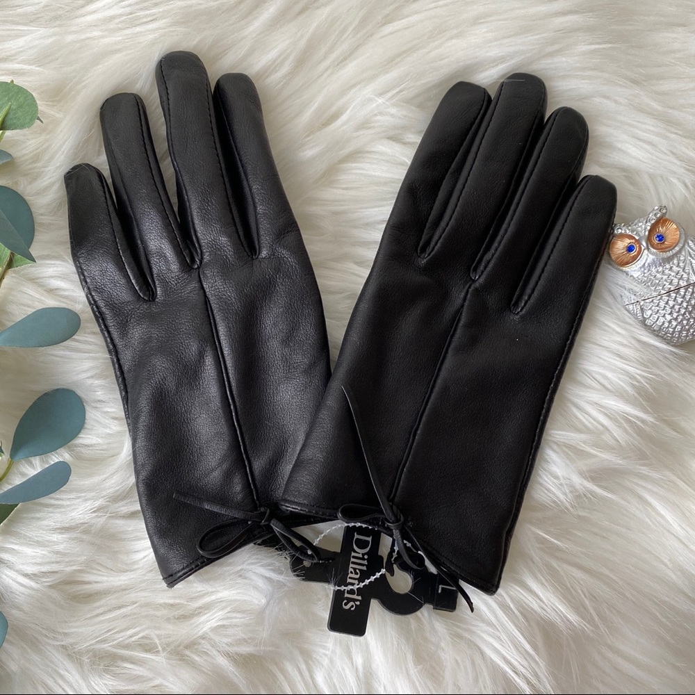 Black Leather Gloves